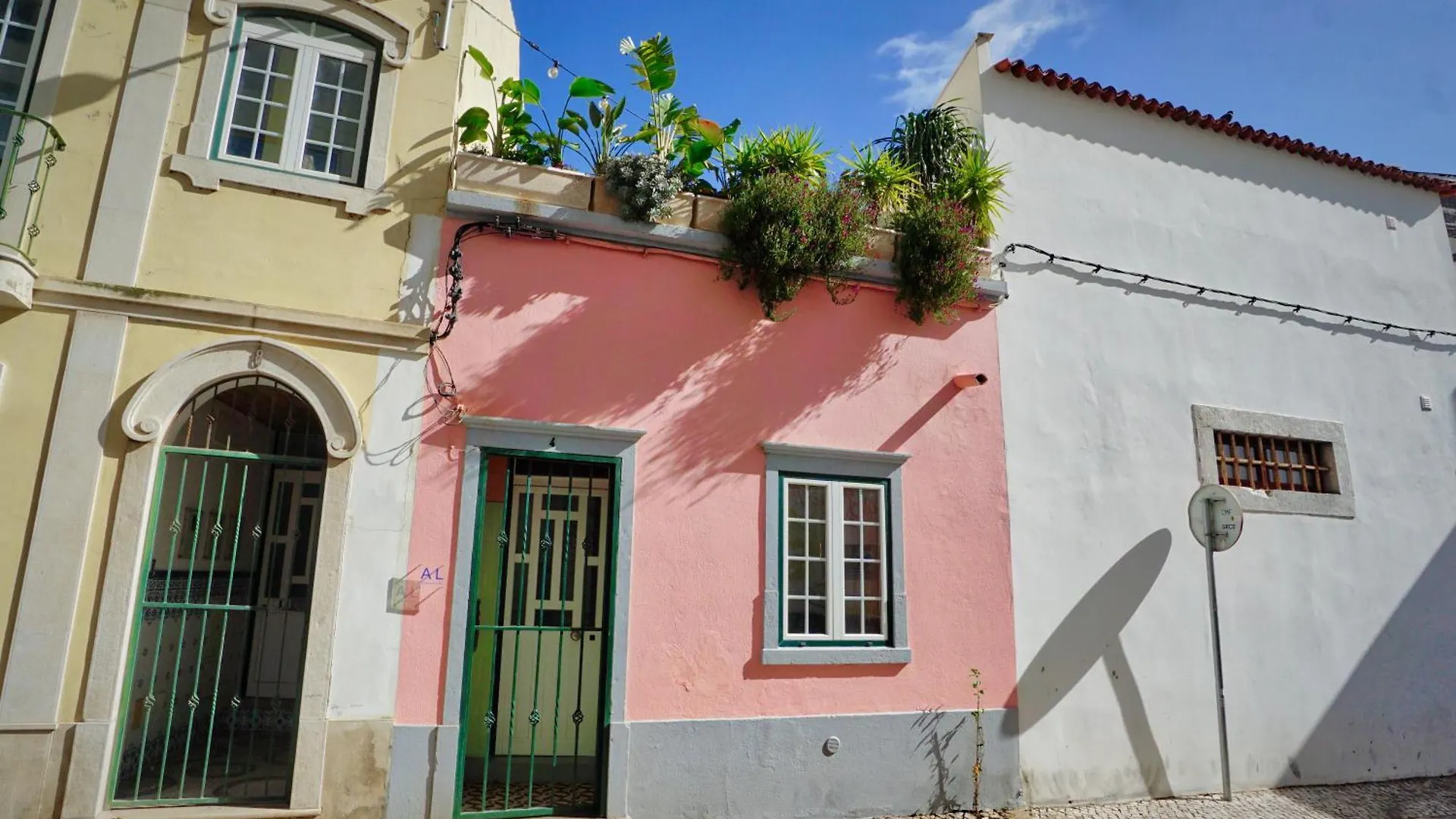 Arty City House Casa Da Selva Faro Portugal